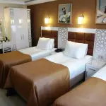 River Hotel
